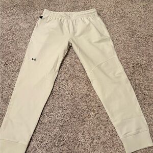 Under Armour women’s Cream Joggers